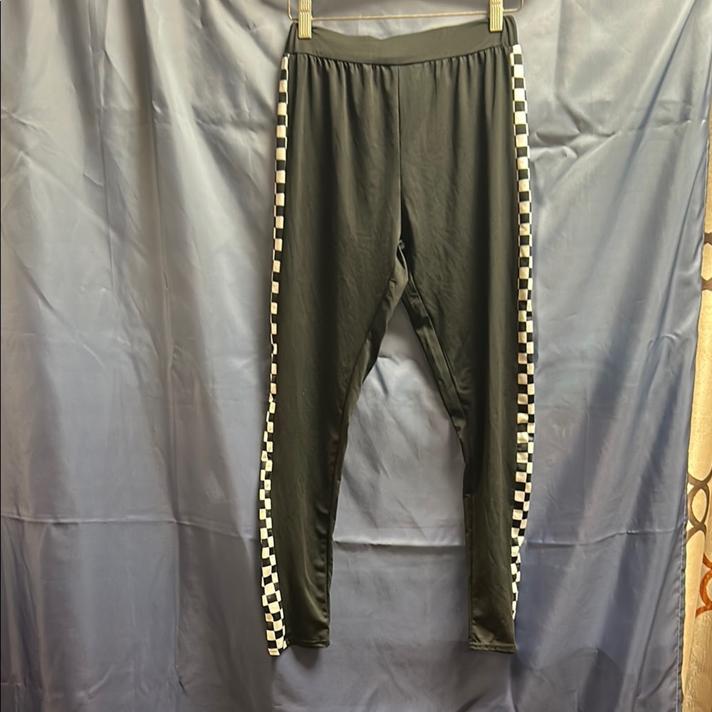 Covet Black with White Checkered Leggings